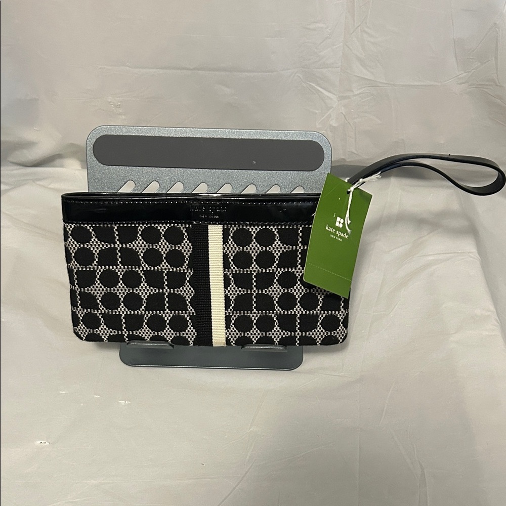 New Kate spade Black & White Wristlet